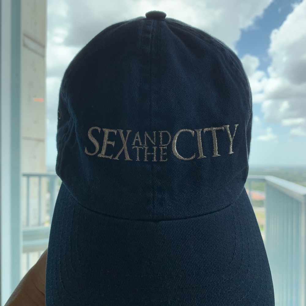 Vintage Sex and The City Hat. HBO Exclusive Apparel.